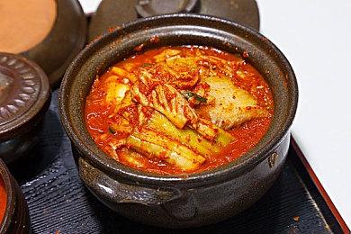 开放世界生存《Towers of Aghasba》下月抢先体验